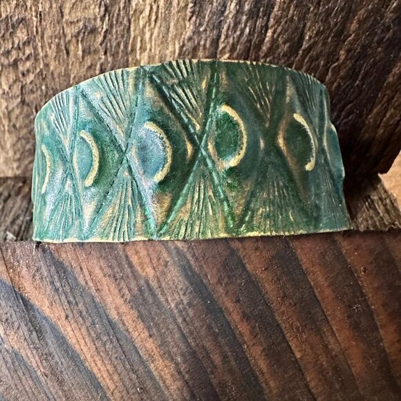 Handcrafted Artesian Boho Brass Patina Bracelet, Moons‎ & Diamonds on Green, Adj - Picture 4 of 7